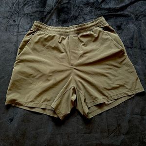 Lulu lemon Pacebreaker Shorts, dark green, unlined 5”